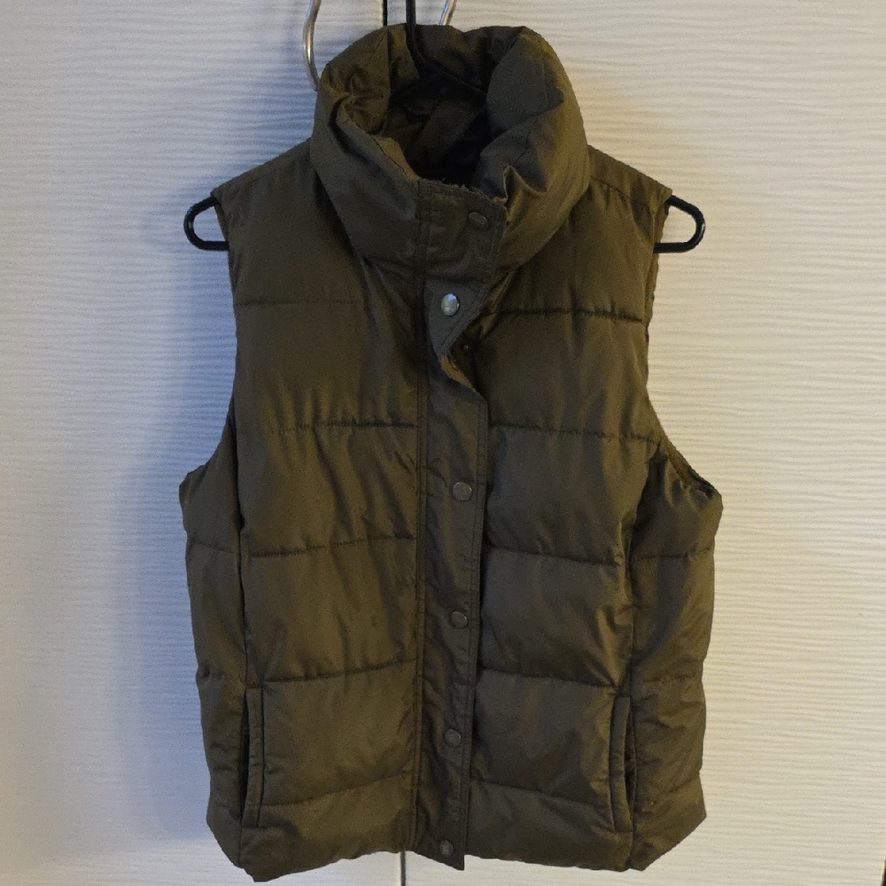 Olive Green Puffer Vest